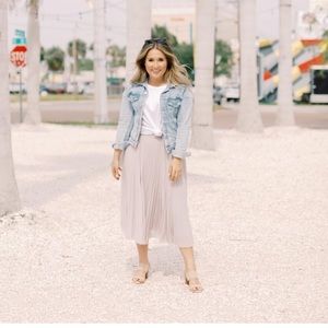 H&M light purple pleated midi skirt